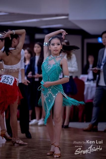 20181118dance 1595