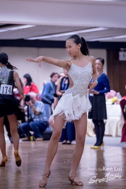 20181118dance 1672