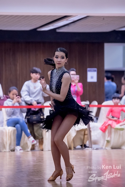 20181118dance 1674
