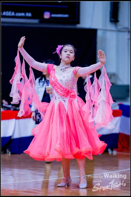 2018-12-02 Dance 0105