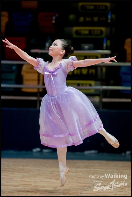 2018-12-02 Dance Festival 1036
