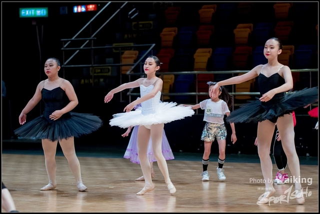 2018-12-02 Dance Festival 1040