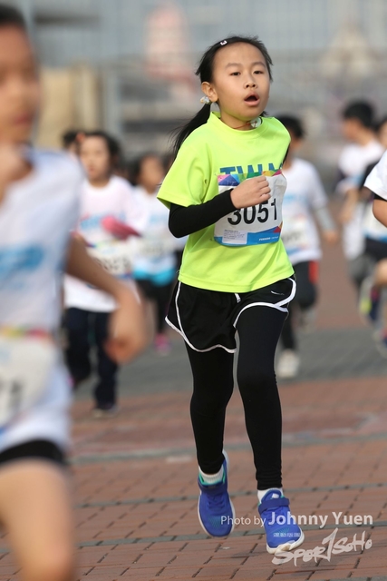 YMK_4675