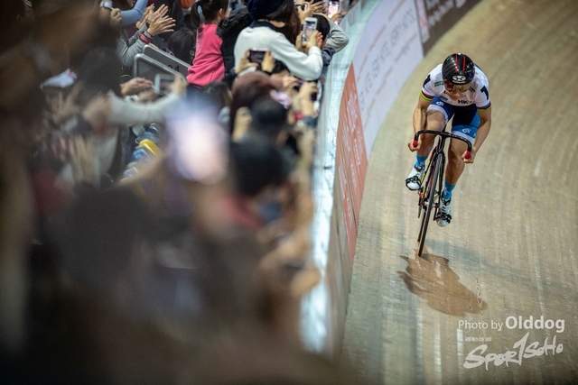TrackCycling55