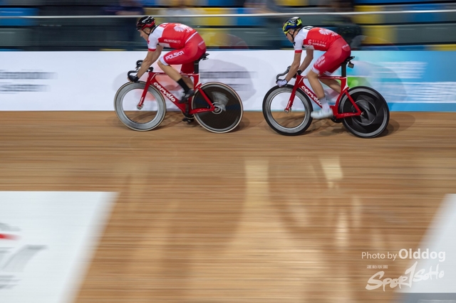 TrackCycling77
