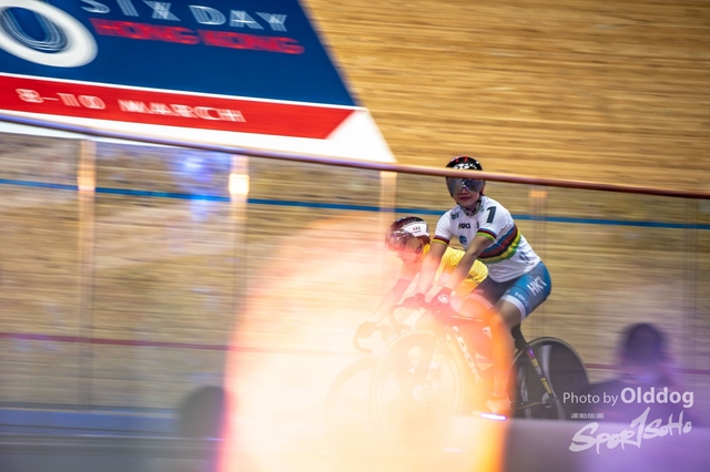 TrackCycling104