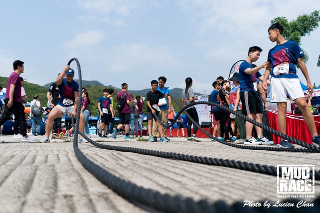 2019-04-28 Mud race-108