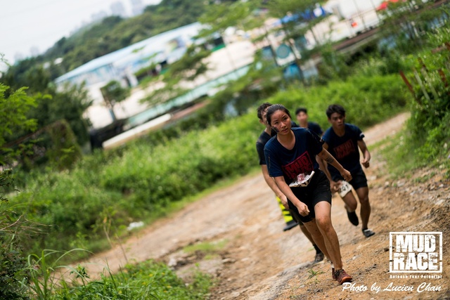 2019-04-28 Mud race-155