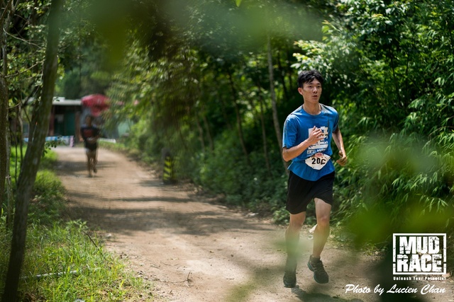 2019-04-28 Mud race-170