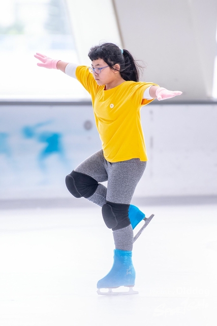 Skating-19