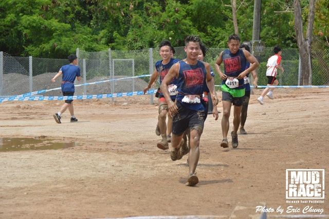 Mud_Race_1206