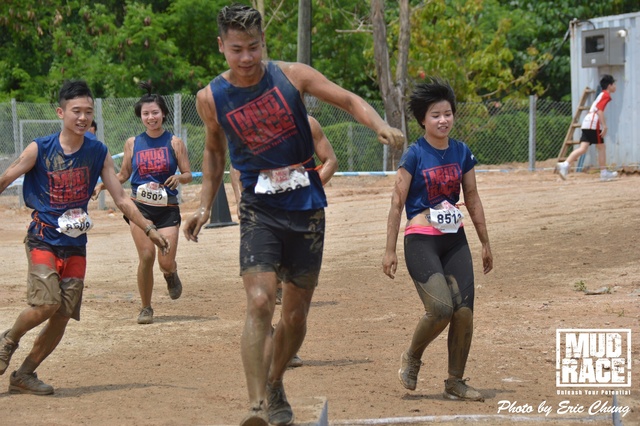 Mud_Race_1208