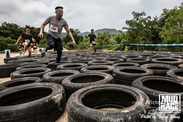 MUD RACE_0106