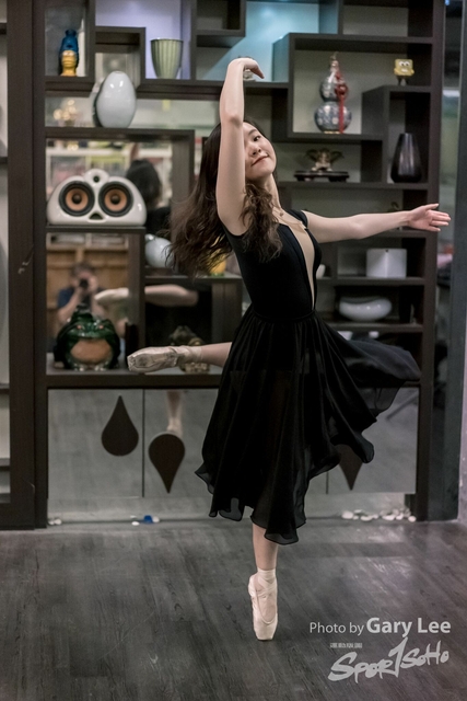 Dance 0054