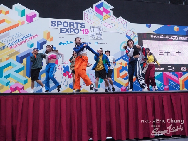 Dance in Step_0977
