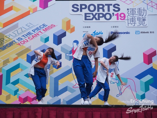 Dance in Step_1164