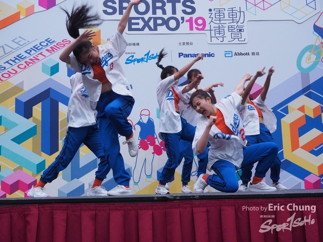 Dance in Step_1176