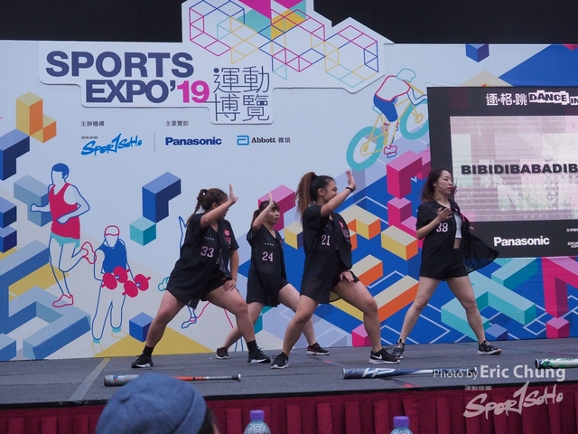 Dance in Step_0208