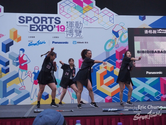 Dance in Step_0211