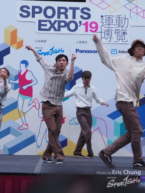 Dance in Step_1512