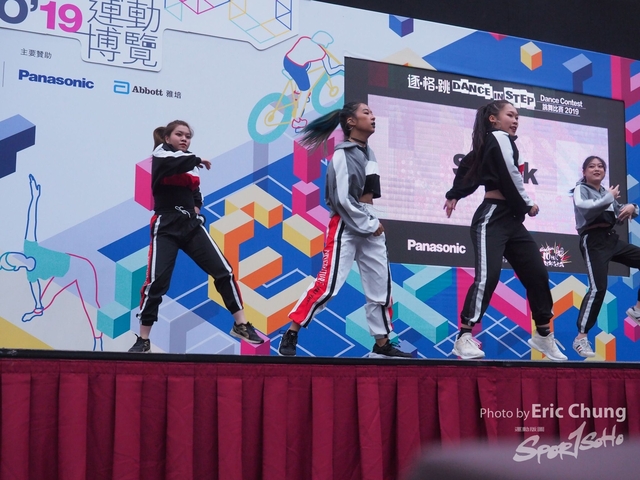 Dance in Step_0819