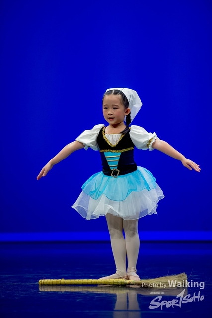 2019-10-06 Solo Dance 0219