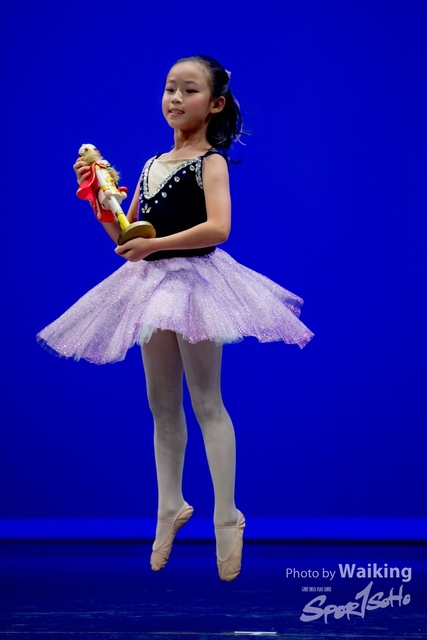 2019-10-06 Solo Dance 0319