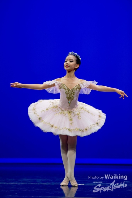 2019-10-06 Solo Dance 0408