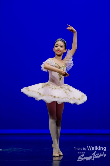 2019-10-06 Solo Dance 0425