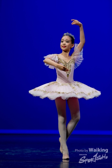 2019-10-06 Solo Dance 0427