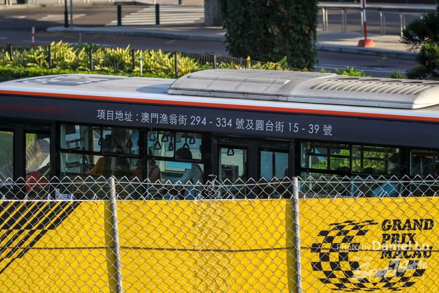 LO2_9891
