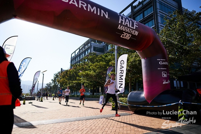 2019-12-08 Garmin tai po half marathon 0242