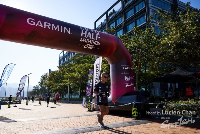 2019-12-08 Garmin tai po half marathon 0254