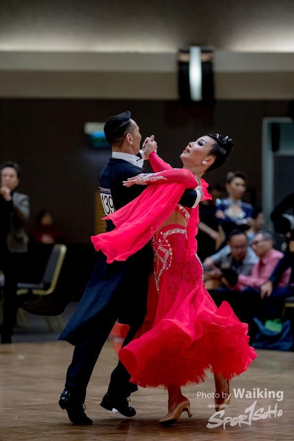 2019-12-25 Dance 1076