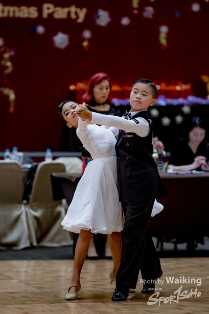 2019-12-25 Dance 1081