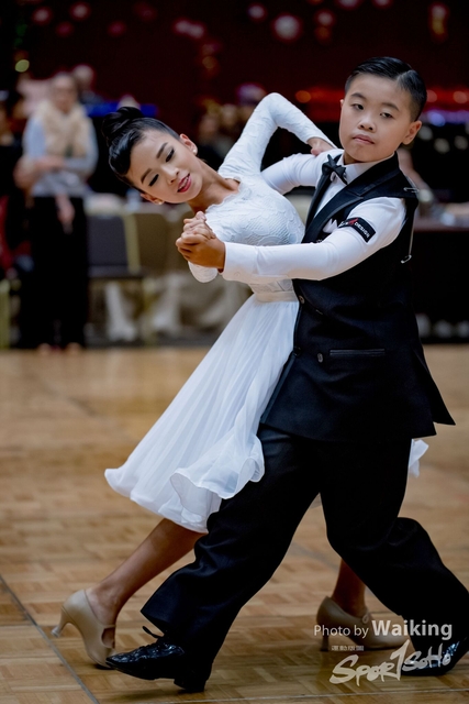 2019-12-25 Dance 1084