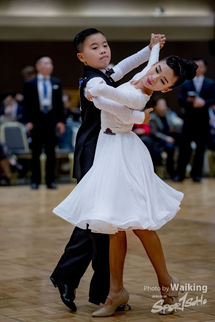2019-12-25 Dance 1085