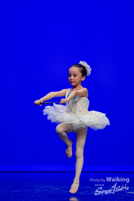 2020-10-18 Solo Dance 0104