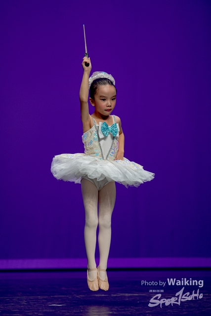 2020-10-18 Solo Dance 0107