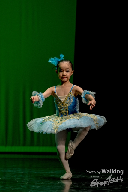 2020-10-18 Solo Dance 0131