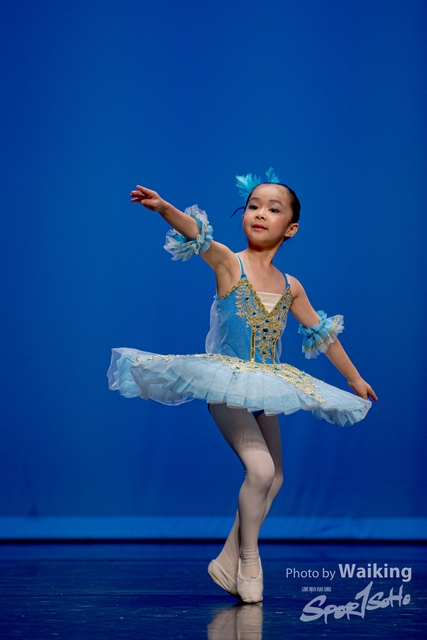 2020-10-18 Solo Dance 0135