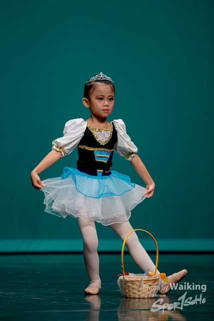 2020-10-18 Solo Dance 0150