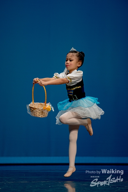 2020-10-18 Solo Dance 0152