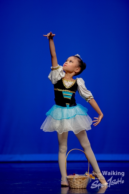 2020-10-18 Solo Dance 0154
