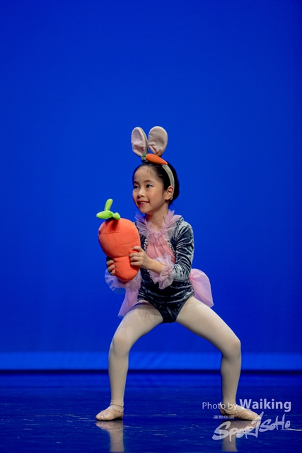 2020-10-18 Solo Dance 0171