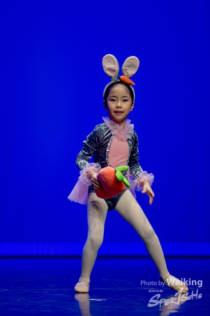 2020-10-18 Solo Dance 0176