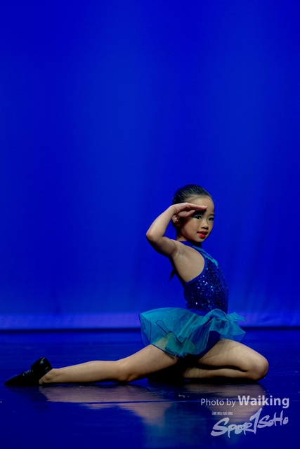 2020-10-18 Solo Dance 1702