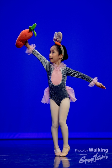 2020-10-18 Solo Dance 0177