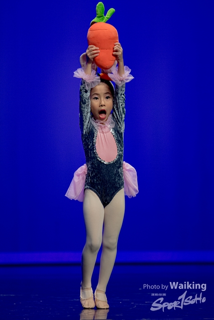 2020-10-18 Solo Dance 0180