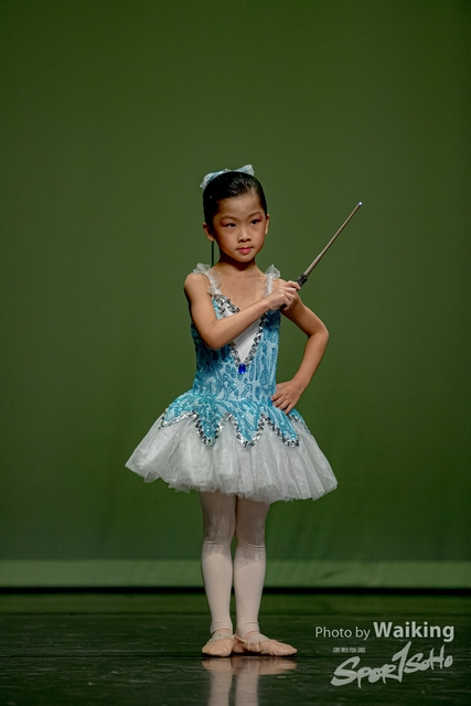 2020-10-18 Solo Dance 0185